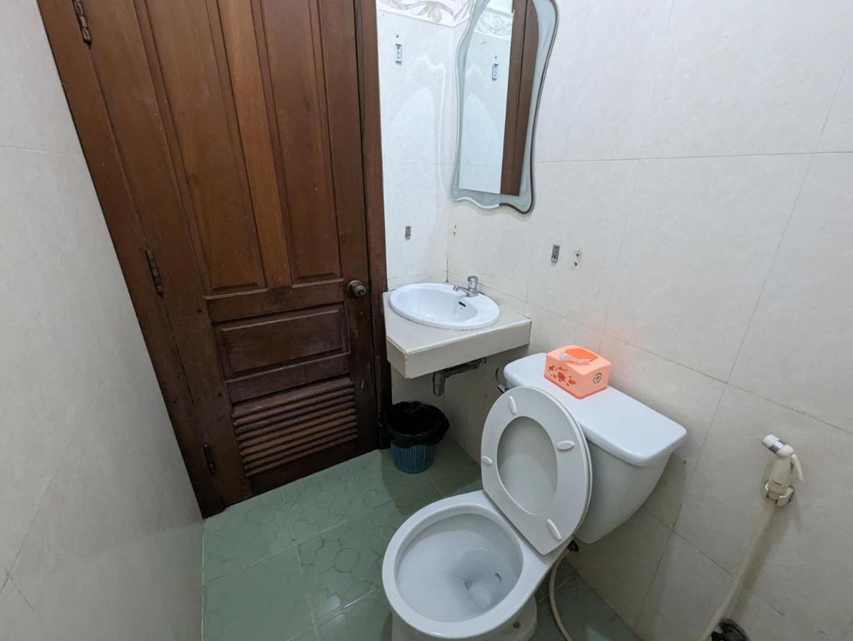 Reach Kunthea Guesthouse Сіємреап Екстер'єр фото